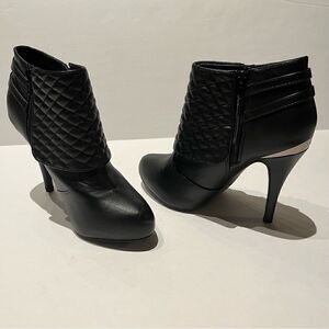 Marbella Women's High Heeled Ankle Boots Black Size 7 1/2M Torry